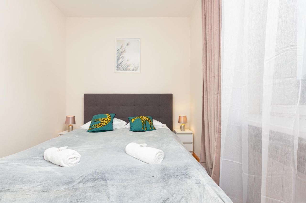 City Center Apartment Elektoralna By Noclegi Renters Warschau Buitenkant foto